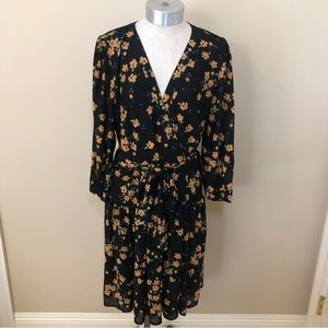 Cabi debut dress fiesta floral mesh wrap dress 5945